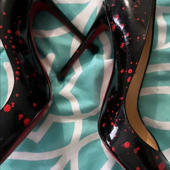 Red bottom heels - Picture 5 of 6